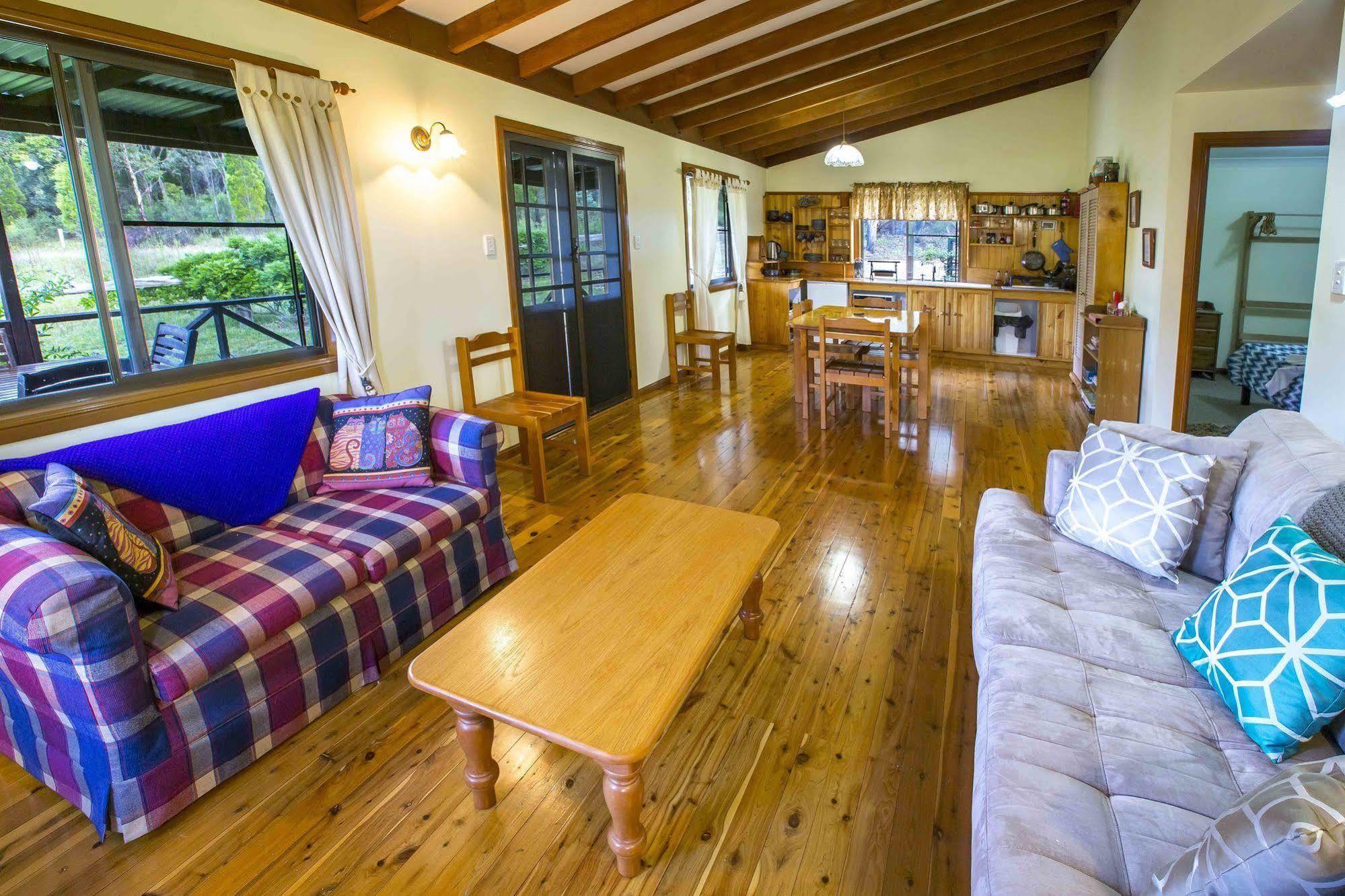 Wisteria Cottage Wyberba Εξωτερικό φωτογραφία